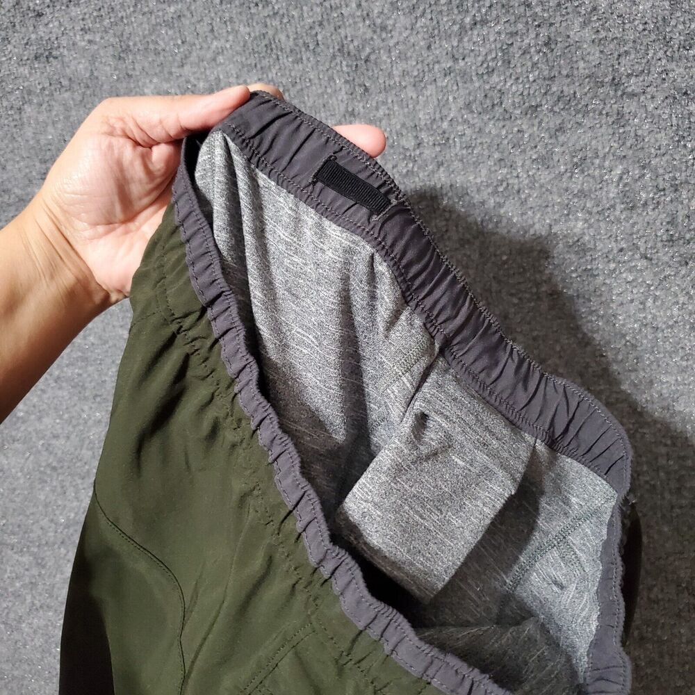 Mountain Hardwear Shorts Mens S Green Lined Lightweight Running Hiking Outdoor - Picture 10 of 11